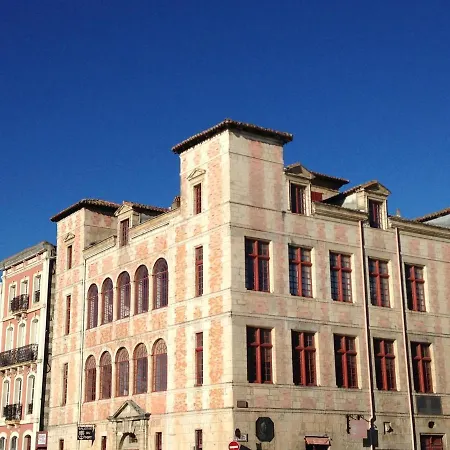 Renove Pres Du Centre Et De La Avec Parking Et Mezzanine - Fr-1-4-594 *