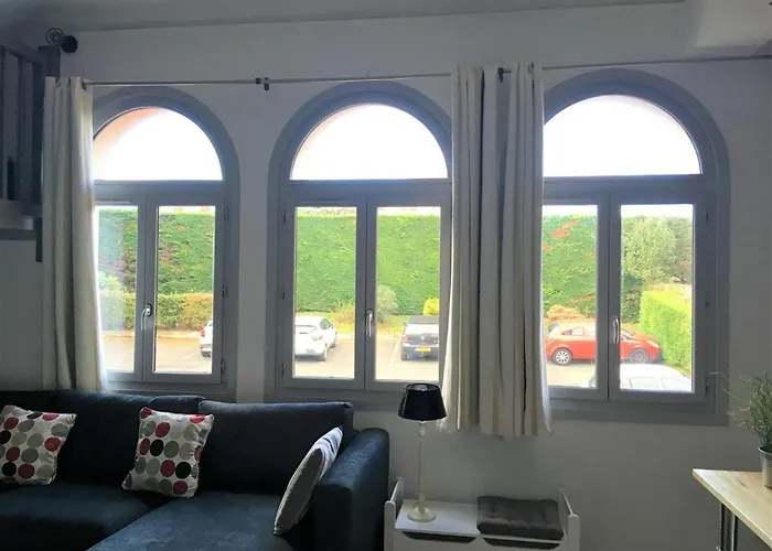 Renove Pres Du Centre Et De La Avec Parking Et Mezzanine - Fr-1-4-594 公寓 圣让－德吕兹